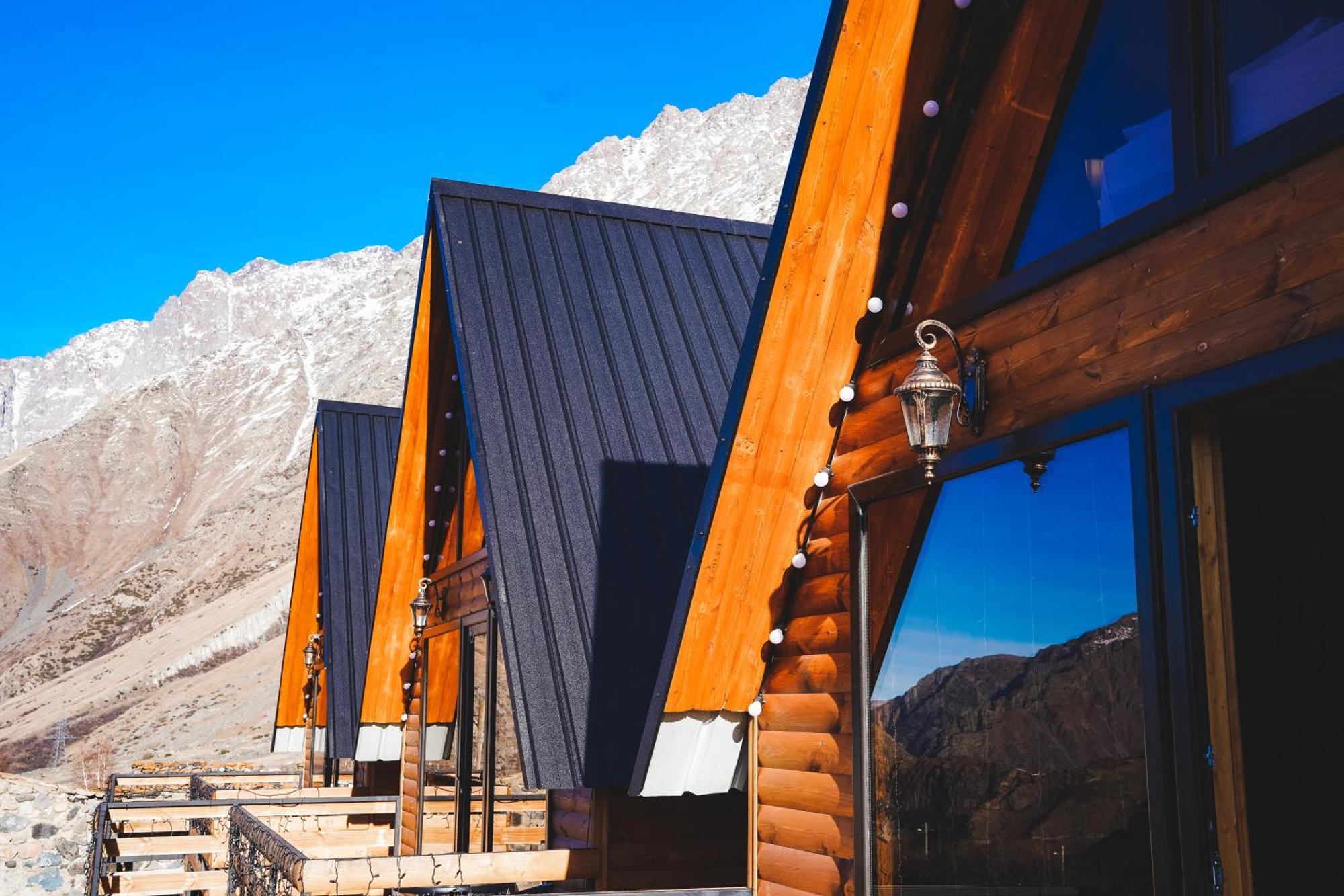 Restart Cottages In Kazbegi Exteriör bild